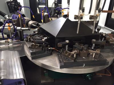 智能制造升級利器 門鉸鏈鉆攻專機與數(shù)控機床的銷售與應用前景