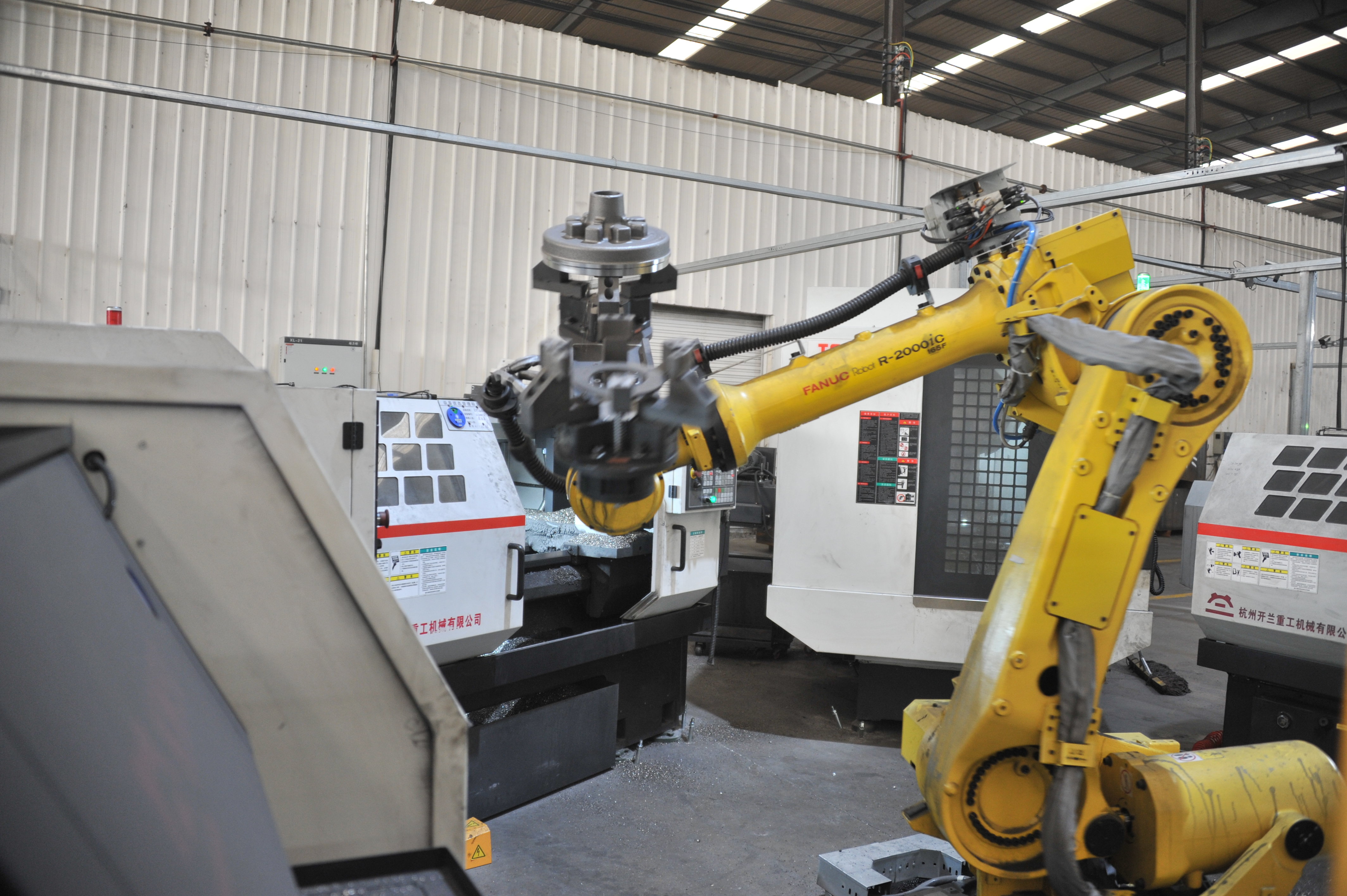 夏邑縣會亭鎮 “三駕馬車”拉動鄉村產業振興，數控機床銷售成引擎